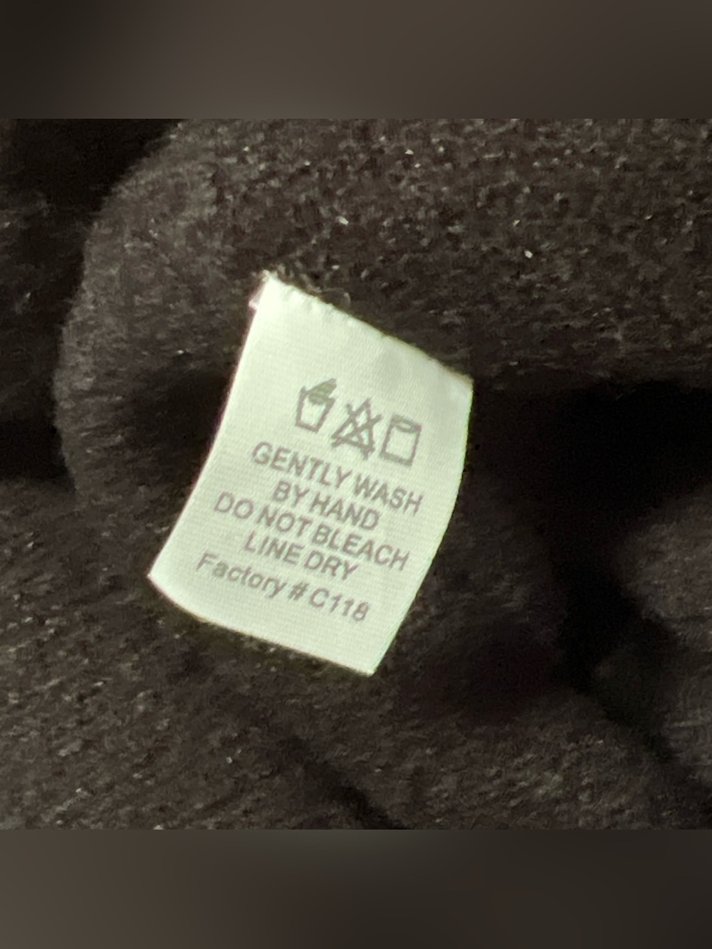 Adidas Beanie Black Unisex Metal Logo - Picture 5 of 5